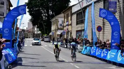 ¡Orgullo Argentino! El monterizo Santiago Agüero brilla en España