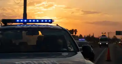 Les pidieron plata para dejarlos pasar: el video del domo que delató a dos policías