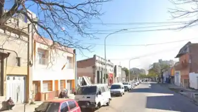 Hallaron el cuerpo de un hombre en avanzado estado de descomposición y su hijo quedó detenido
