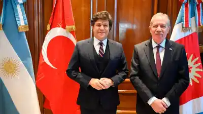 El gobernador Elías Suárez recibió al embajador de Turquía en Casa de Gobierno
