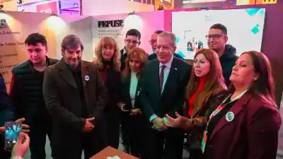 Elías Suárez sorprendió a docentes del interior con una conexión en vivo desde Smart City Expo