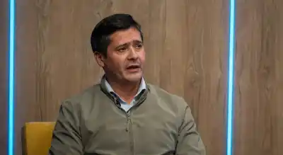 Denunció contrataciones por $2.700 millones y ahora le recordaron el faltante de una camioneta