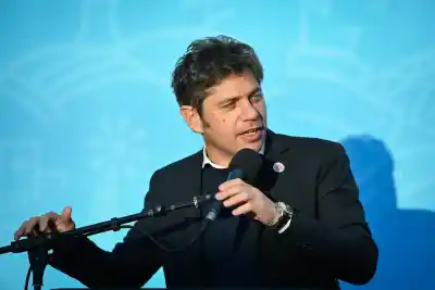 Axel Kicillof llega a Tornquist con 38 viviendas y un plan millonario: lo que nadie esperaba