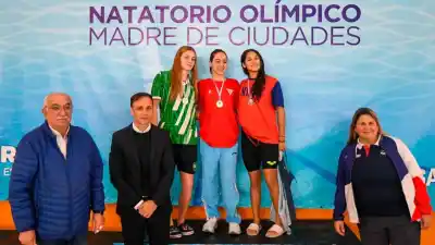 El campeonato que reúne a 500 jóvenes promesas de la natación en un escenario de primer nivel
