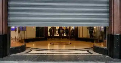 Se fue el operador de La Favorita y ahora el histórico edificio queda en la mira de capitales extranjeros