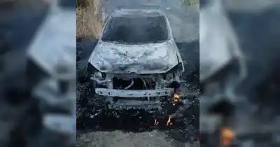 Salía de trabajar y dos motochorros lo sorprendieron: el final del taxi lo dice todo