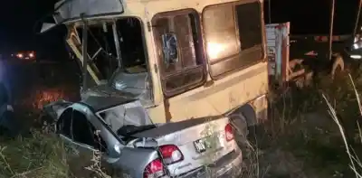 Iban al velorio de su hermano y sufrieron una tragedia doble: el auto chocó contra un camión