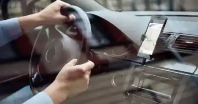 Asaltaron a un conductor de plataforma en Mendoza y la Policía detuvo a cinco jóvenes