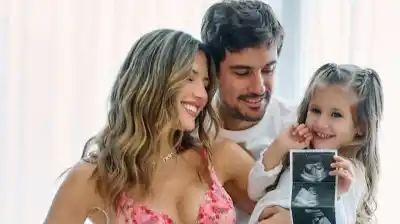 En Disney World y frente al castillo de Cenicienta: el tierno video de Stephanie Demner que reveló el sexo de su segundo hijo
