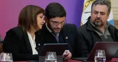 Revuelo político y judicial por el paquete de seguridad de Pullaro: ¿qué dice la ley que nadie quiere firmar?