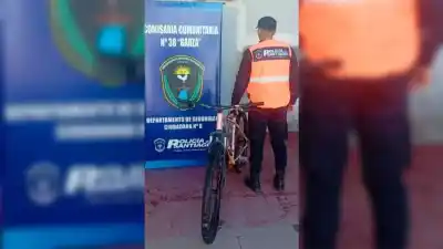 Entregó una bicicleta como pago y lo que encontró la policía al llegar al barrio