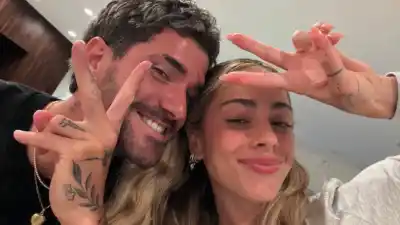 Tini Stoessel publicó fotos con Rodrigo De Paul por su cumpleaños y los detalles de sus looks no pasaron desapercibidos