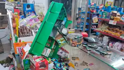 Asaltó un autoservicio, se llevó $200 mil y antes de huir le dijo a la dueña: ‘Disculpe’
