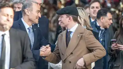 Tras los cruces en redes, Santiago Caputo publicó una foto con Lule Menem y el gesto que esperan en Casa Rosada