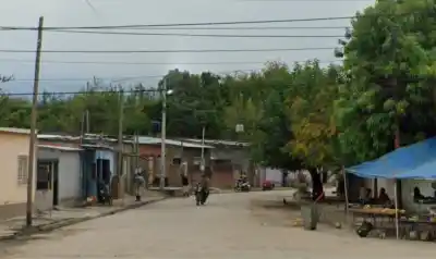 Discutían en la calle hasta que un hombre salió de una casa y abrió fuego: dos heridos en Famaillá