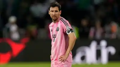 Preocupación en la Selección: Messi sufrió una sobrecarga muscular y su presencia en los amistosos es una incógnita