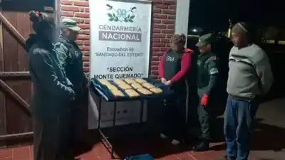 Viajaba en colectivo con 12 kilos de cocaína: el insólito método que usó para ocultarlos