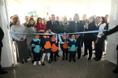 Inauguraron un jardín de infantes en El Chañar y revelaron el insólito estado en que lo encontraron