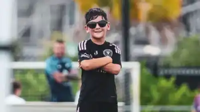 Antonela Roccuzzo compartió la foto de Ciro y todos miraron lo mismo
