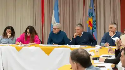 Ediles y dirigentes se unen en Villa Gesell para frenar la eliminación de la Zona Fría: ¿qué harán frente al Congreso?