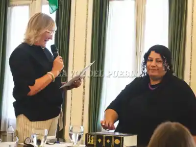 Diferencias irreconciliables en el Concejo: una concejal se fue del bloque libertario