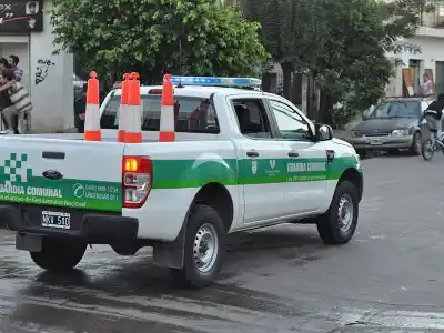 Robaron una camioneta de la Guardia Comunal mientras los agentes hacían control de tránsito