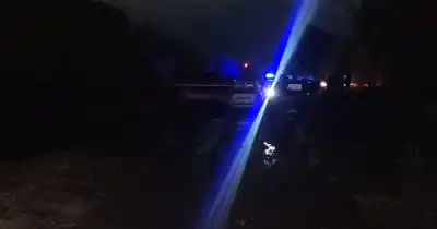 Hallan a chofer de Uber muerto junto a su auto en un camino rural: ¿qué pasó?