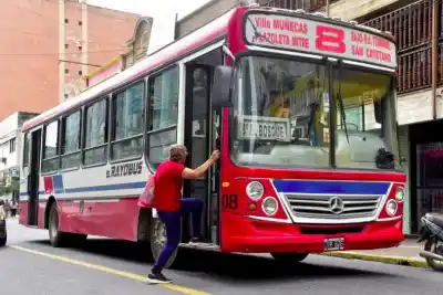 Preocupación en el transporte: el pedido de las empresas de colectivos que impacta en los sueldos