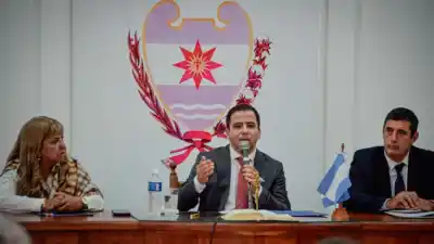 El intendente de Clodomira rompió el silencio: ¿qué anunció ante concejales y vecinos?