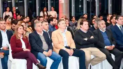 La intendente Fuentes abrió la Expo Cluster Santiago: el evento que une turismo, religión y tecnología