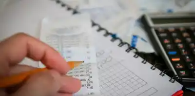 El FMI exige más: buscan que 2 millones de trabajadores paguen Ganancias