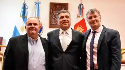 El estado de una ruta clave en el sudeste se viralizó y el ministro apuntó contra Nación