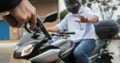 Robaban motos en segundos y las vendían en WhatsApp: la nueva modalidad que preocupa a la Policía