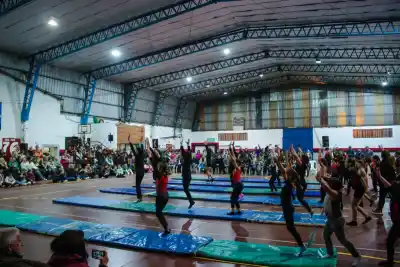 El gesto del Puerto Quequén que transformó un gimnasio y beneficiará a 1.500 alumnos