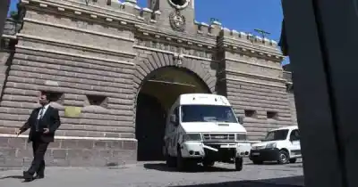 Un oficial penitenciario fue detenido: la escalofriante denuncia de su hijastra