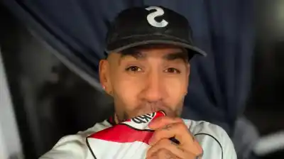 Firmó su contrato y reveló fotos de su infancia: la emoción de Otamendi al llegar a River