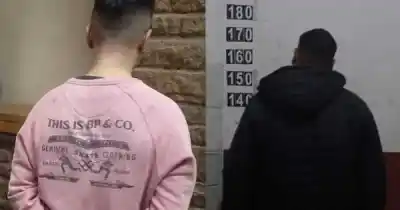 Disparos en Villa Laredo: la insólita evidencia que encontraron los policías en el vehículo