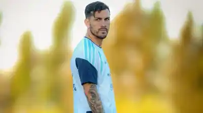 Lo que escondió durante todo el partido: el gesto que delató a Paredes y preocupa a Scaloni