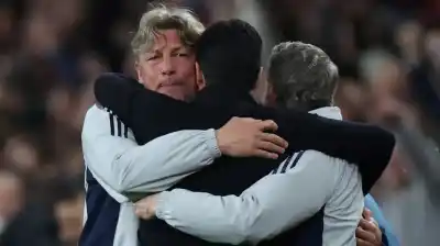 El emotivo gesto de Gabriel Heinze tras la derrota del Arsenal en la final de la Champions