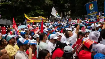 Tres candidatos, un balotaje incierto: qué pasará en Colombia este domingo