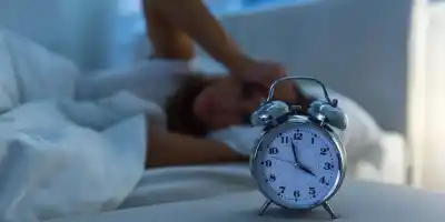 Dormir mal triplica el riesgo de cáncer de mama en mujeres, según un estudio masivo