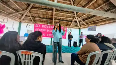 En La Cañada, las mujeres vivieron una tarde que combinó salud, recreación y un detalle que las emocionó