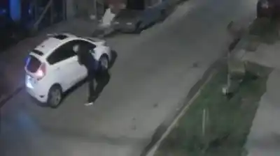 Salió a trabajar como chofer de app y lo apuñalaron: la pasajera vio todo