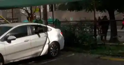 Robaron una mochila con un millón de pesos en una cochera del centro: la insólita teoría de la víctima