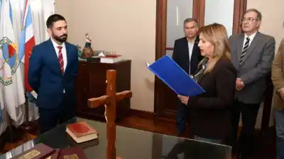 Asumió el nuevo Procurador del Tesoro: el detalle que resaltó la intendenta