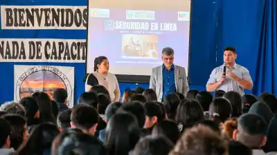 Jornada clave en Pozo Hondo: lo que enseñaron para proteger a los chicos en internet