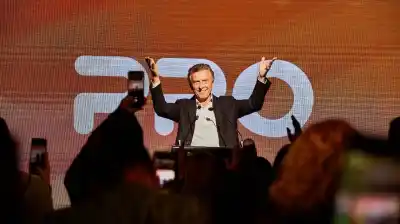 Macri en Santa Fe: “No hay que atarse a sillones” y pidió prepararse para blindar el cambio