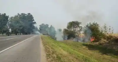 Quema de pastizal dificultó la visibilidad en la Ruta 307