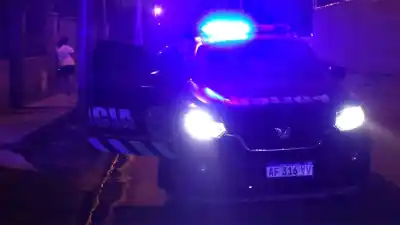 Volvía con ropa para vender y un grupo lo atacó a puñaladas en Villa Nueva