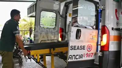 Circulaba en contramano y en presunto estado de ebriedad: el derrape que terminó en el hospital